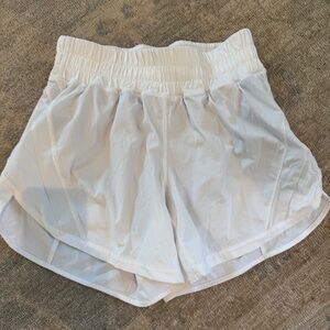 Lululemon 5 inch white shorts